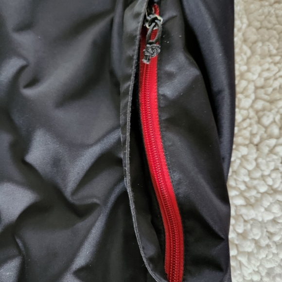 Winter coat with hood - Picture 5 of 10